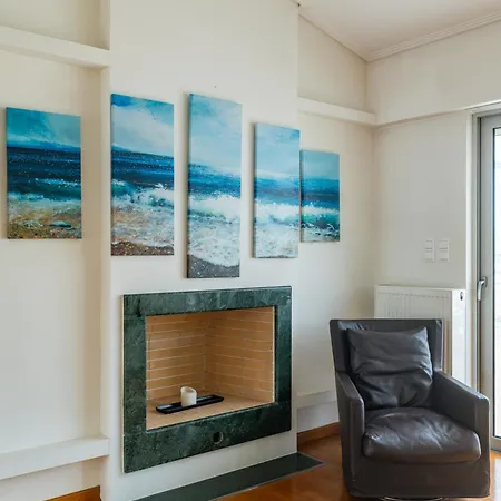 Elvita Sea View Maisonette *